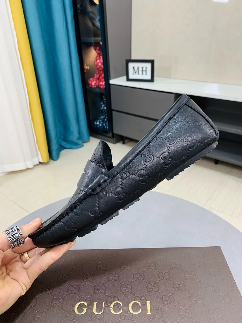 Men's men's shoes 💰458🌹🌹 Comes with packaging [GUCCI Gucci] original men's casual beanie shoes, original Italian imported special material cowhide embossing➕real first-layer sheepskin lining; equipped with precision stitching to highlight low-key luxury. The comfortable sole design maximizes the comfort and anti-slip properties of the shoe. The shoe shape is dignified and the low-key charm is not concealed! Natural and free new urbanism, code number: 38-44